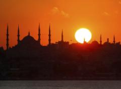 Istanbul matahari terbenam kecil